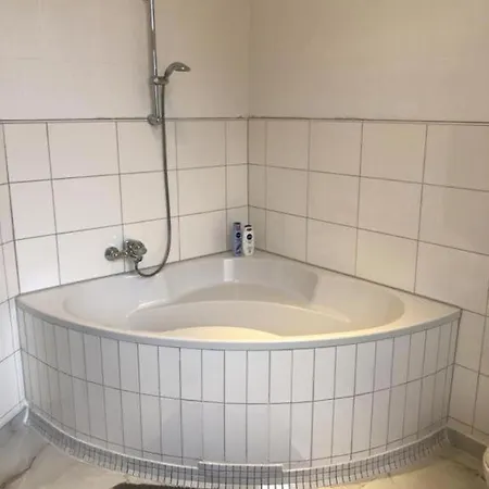 Mit Eckbadewanne Wifi *